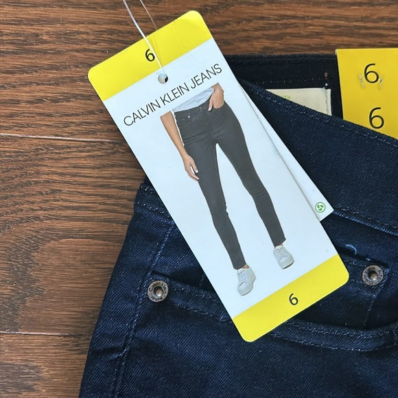 Calvin Klein jeans NWT - Picture 4 of 7